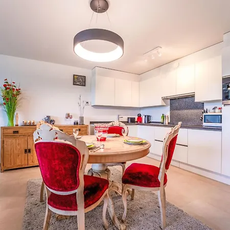 Royal Golf Garden Ii With Balcony By Interhome * דה האן